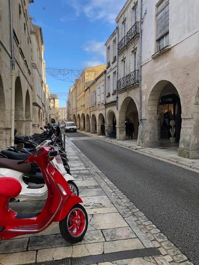 Terra Studio Cosy Et Calme Proche Du Centre Avec Parking Tv Et Wifi Apartment La Rochelle  Exterior photo